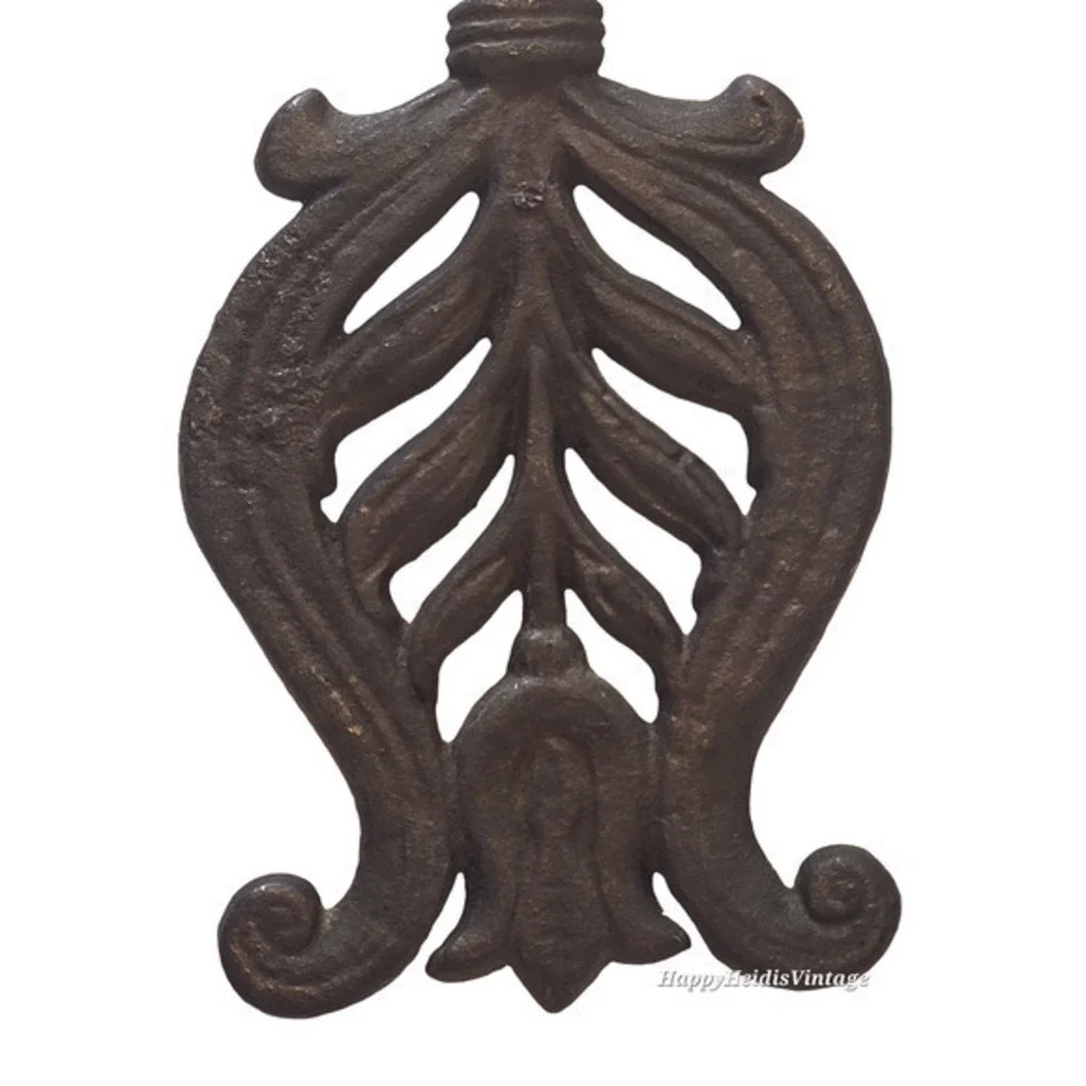 Antique‎ Raised Iron Trivet Pot stand Tulip Floral Pattern Wall Décor Kitchen